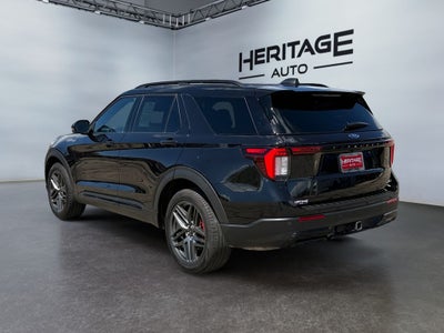 2025 Ford Explorer ST-Line