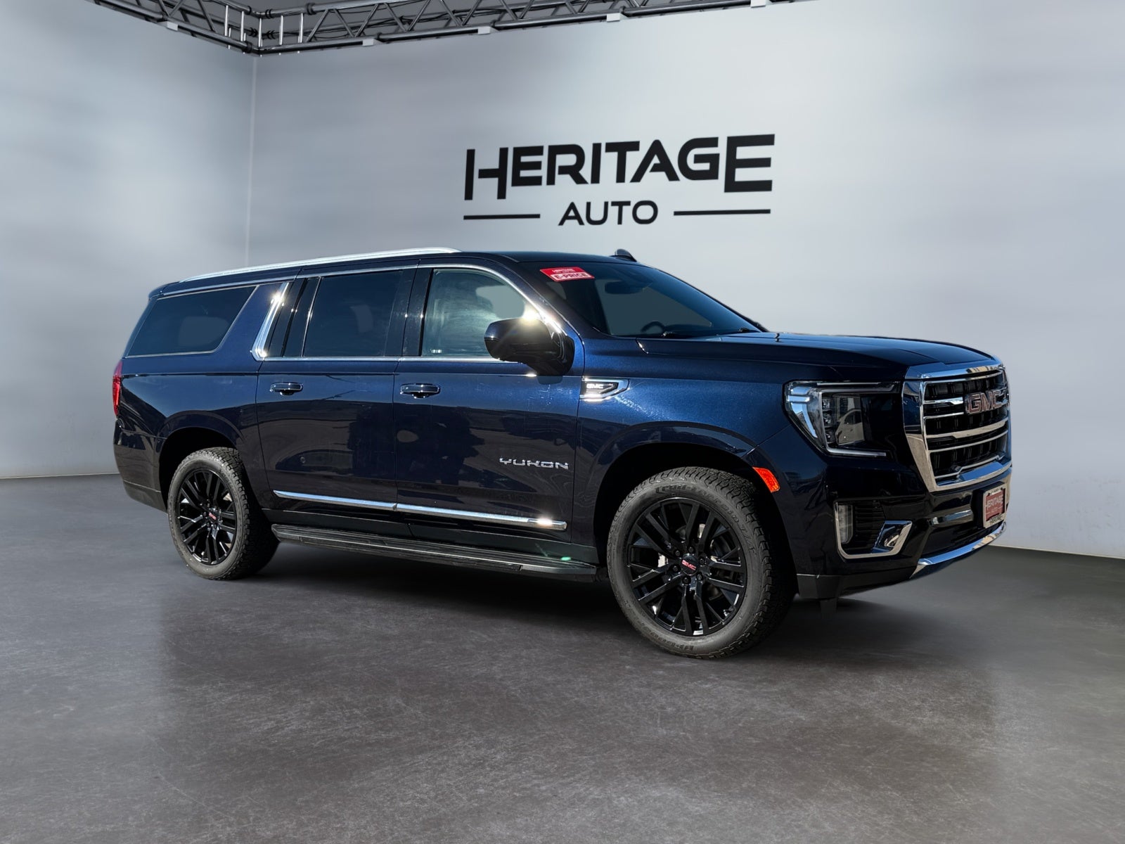 2023 GMC Yukon XL SLT
