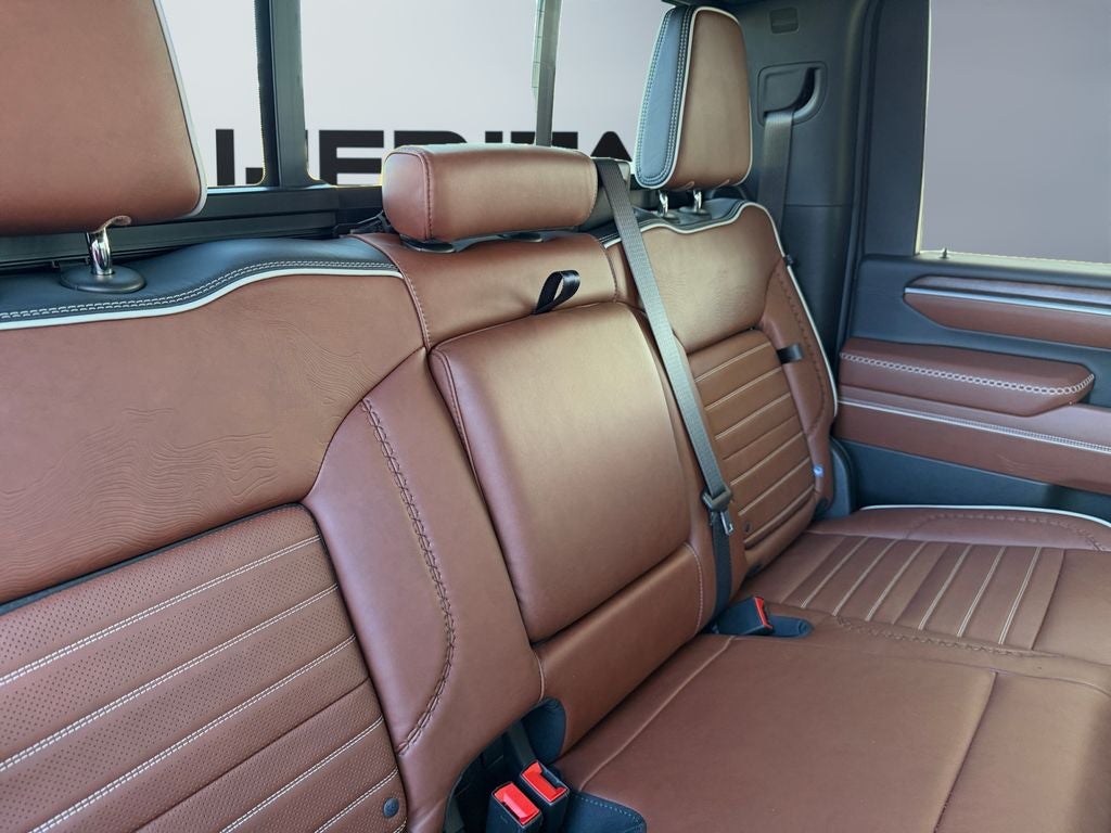 2025 GMC Sierra 3500 HD Denali Ultimate