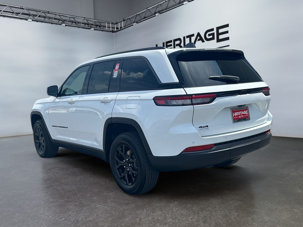2026 Jeep Grand Cherokee GRAND CHEROKEE LAREDO ALTITUDE 4X4