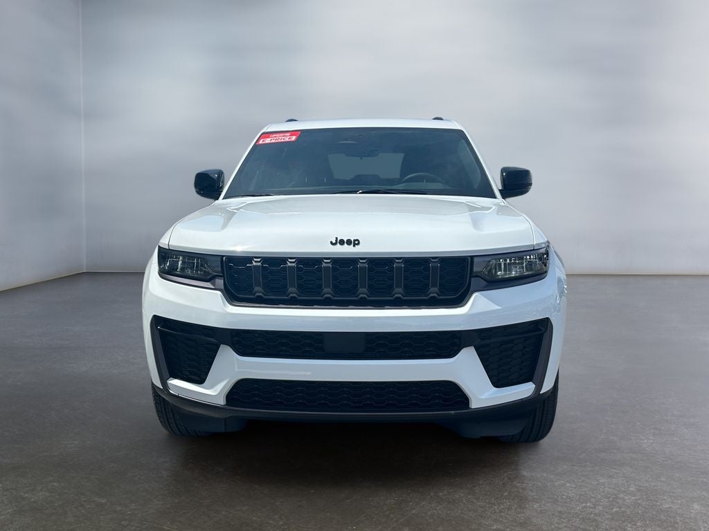 2026 Jeep Grand Cherokee GRAND CHEROKEE LAREDO ALTITUDE 4X4