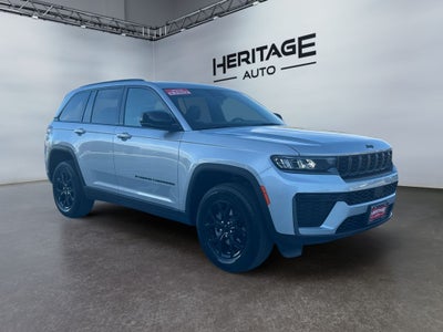 2026 Jeep Grand Cherokee GRAND CHEROKEE LAREDO ALTITUDE 4X4