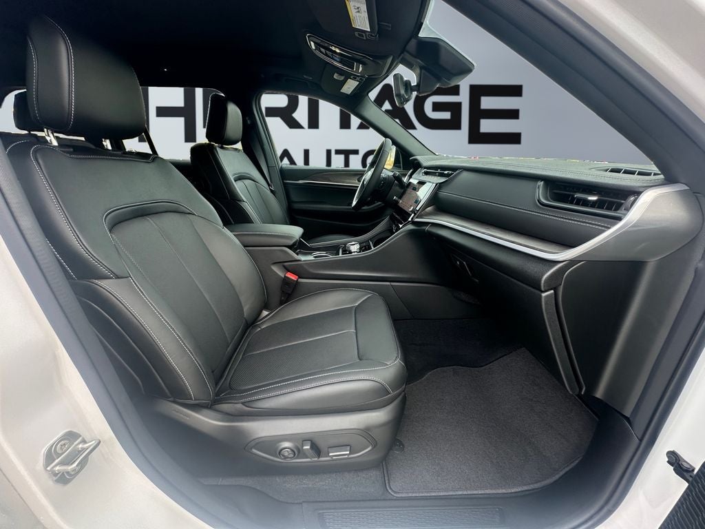 2026 Jeep Grand Cherokee GRAND CHEROKEE LIMITED RESERVE 4X4