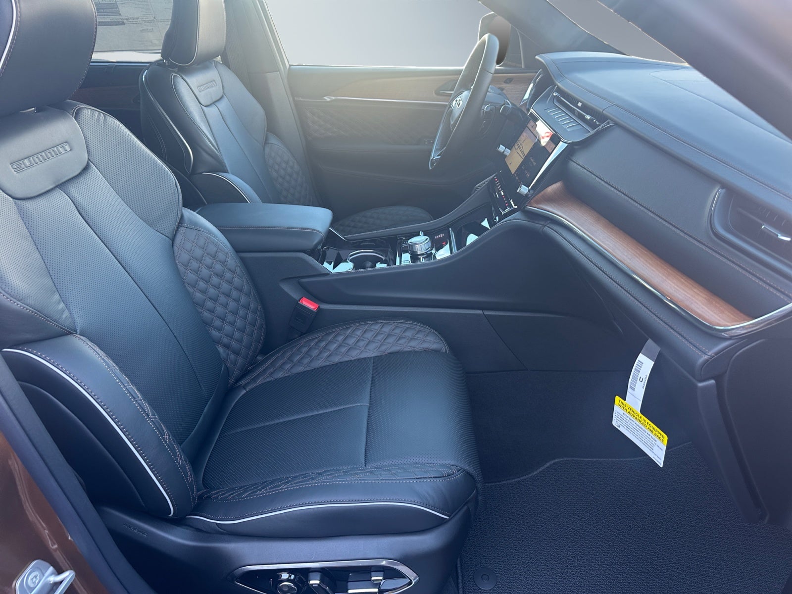 2027 Jeep Grand Cherokee GRAND CHEROKEE SUMMIT 4X4