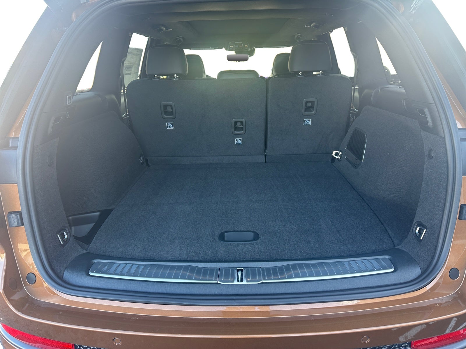 2027 Jeep Grand Cherokee GRAND CHEROKEE SUMMIT 4X4