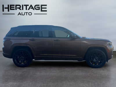 2027 Jeep Grand Cherokee GRAND CHEROKEE SUMMIT 4X4