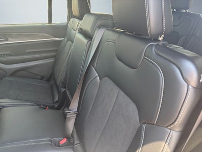 2026 Jeep Grand Cherokee GRAND CHEROKEE L LAREDO ALTITUDE 4X4