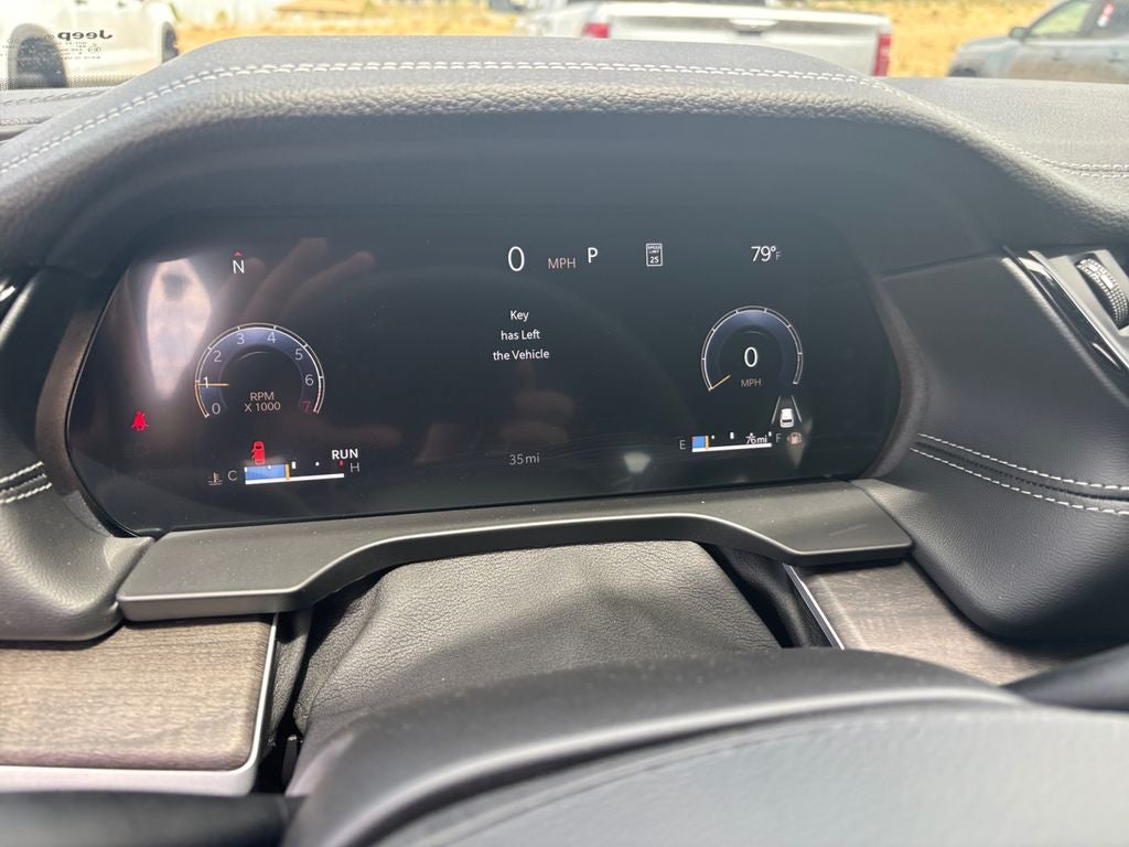 2026 Jeep Grand Cherokee GRAND CHEROKEE L LAREDO ALTITUDE 4X4