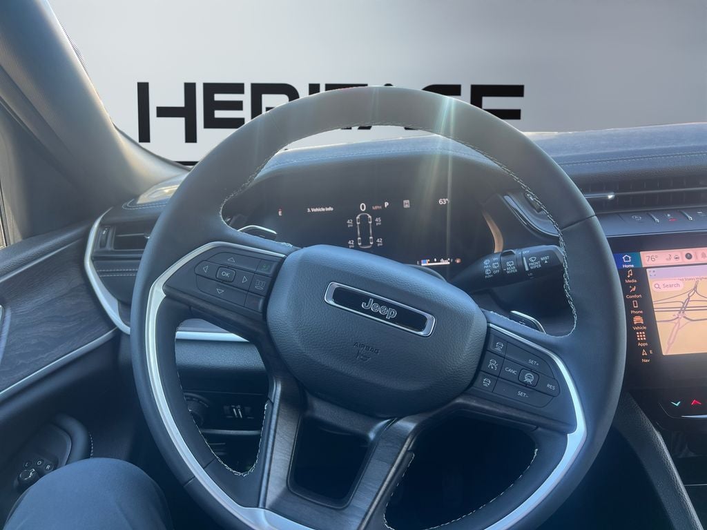 2026 Jeep Grand Cherokee GRAND CHEROKEE L LAREDO ALTITUDE 4X4