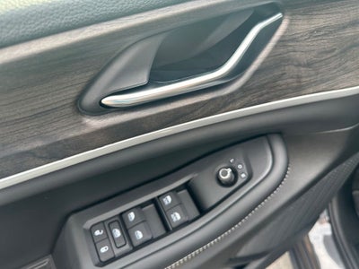 2026 Jeep Grand Cherokee GRAND CHEROKEE L LAREDO ALTITUDE 4X4