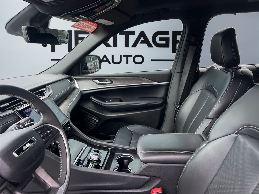 2025 Jeep Grand Cherokee L Limited 4x4