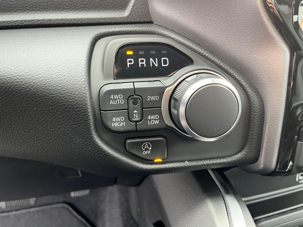 2026 RAM Ram 1500 RAM 1500 BIG HORN CREW CAB 4X4 6'4' BOX