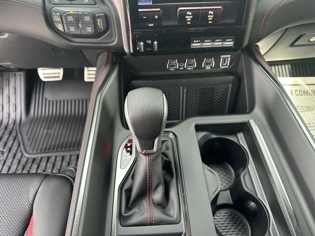 2026 RAM Ram 1500 RAM 1500 RHO CREW CAB 4X4 5'7' BOX