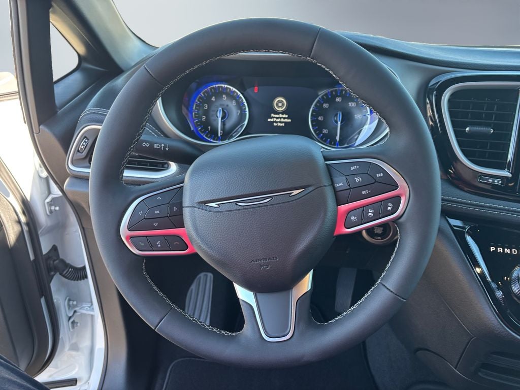 2027 Chrysler Pacifica PACIFICA SELECT AWD