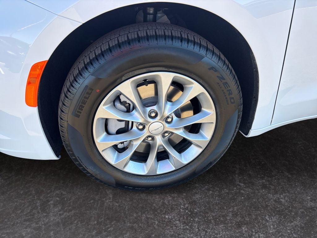 2027 Chrysler Pacifica PACIFICA SELECT AWD