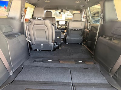 2027 Chrysler Pacifica PACIFICA SELECT AWD