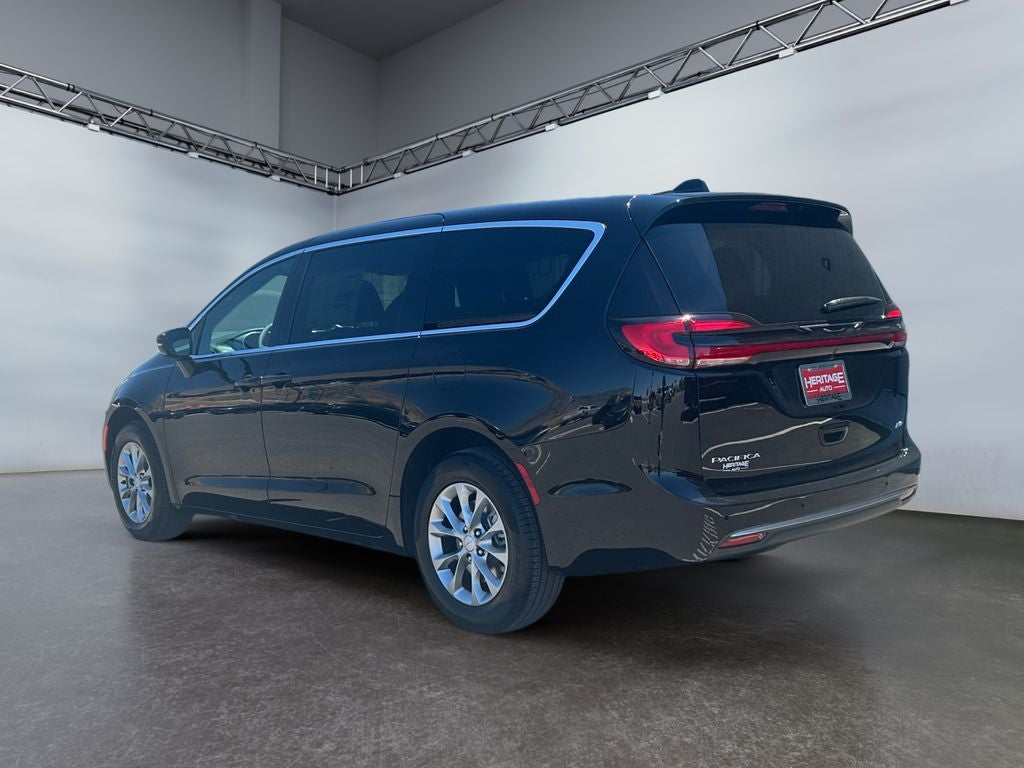2027 Chrysler Pacifica PACIFICA SELECT AWD