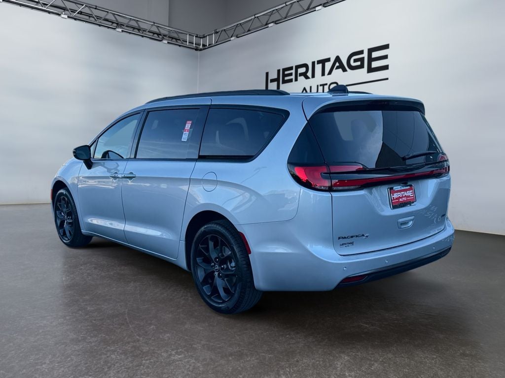 2026 Chrysler Pacifica PACIFICA SELECT AWD