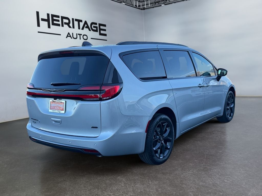 2026 Chrysler Pacifica PACIFICA SELECT AWD