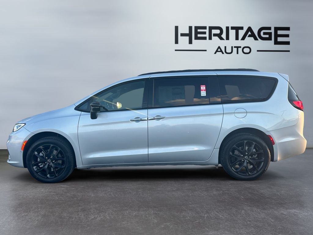 2026 Chrysler Pacifica PACIFICA LIMITED AWD