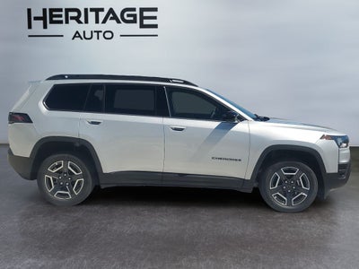 2026 Jeep Cherokee CHEROKEE LAREDO 4X4