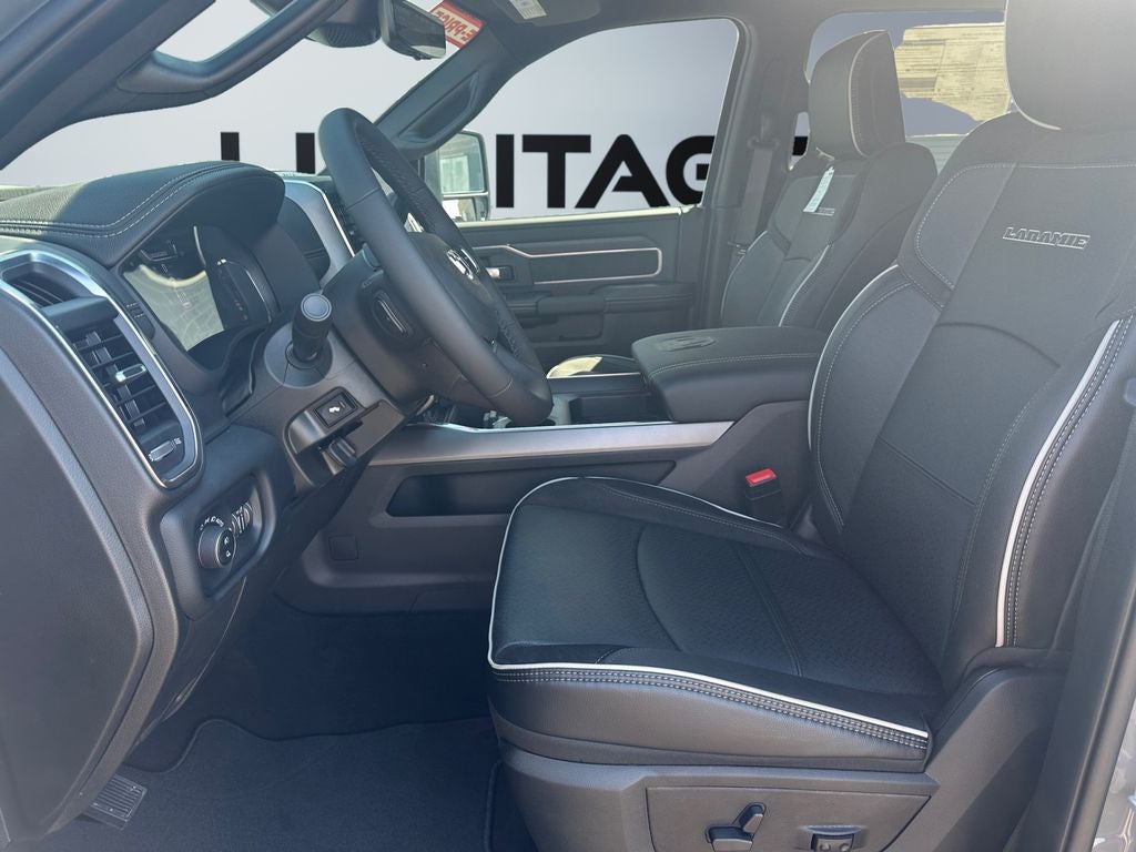 2026 RAM Ram 3500 RAM 3500 LARAMIE MEGA CAB 4X4 6'4' BOX
