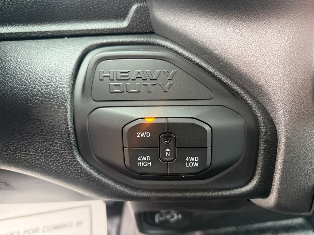 2026 RAM Ram 5500 Chassis Cab RAM 5500 BIG HORN CHASSIS CREW CAB 4X4 84' CA