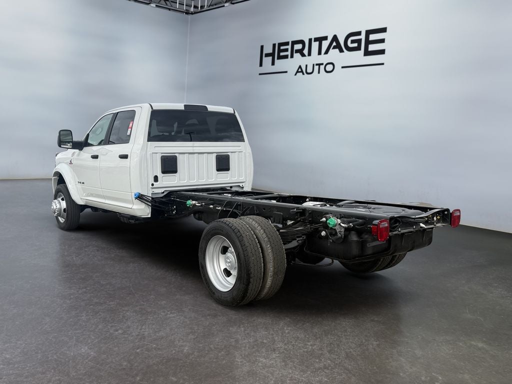 2026 RAM Ram 5500 Chassis Cab RAM 5500 BIG HORN CHASSIS CREW CAB 4X4 84' CA