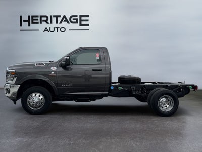 2026 RAM Ram 3500 Chassis Cab RAM 3500 BIG HORN CHASSIS REGULAR CAB 4X4 60' CA