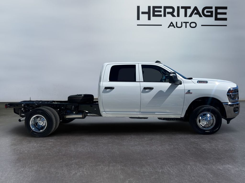 2026 RAM Ram 3500 Chassis Cab RAM 3500 TRADESMAN CREW CAB CHASSIS 4X4 60' CA