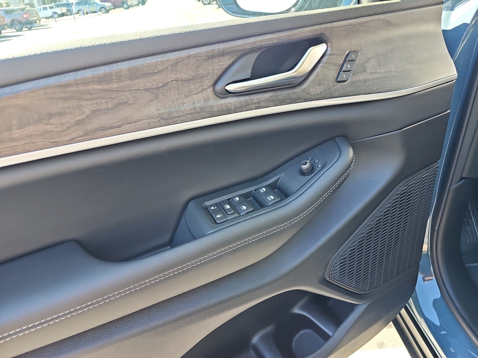 2027 Jeep Grand Cherokee GRAND CHEROKEE LIMITED 4X4