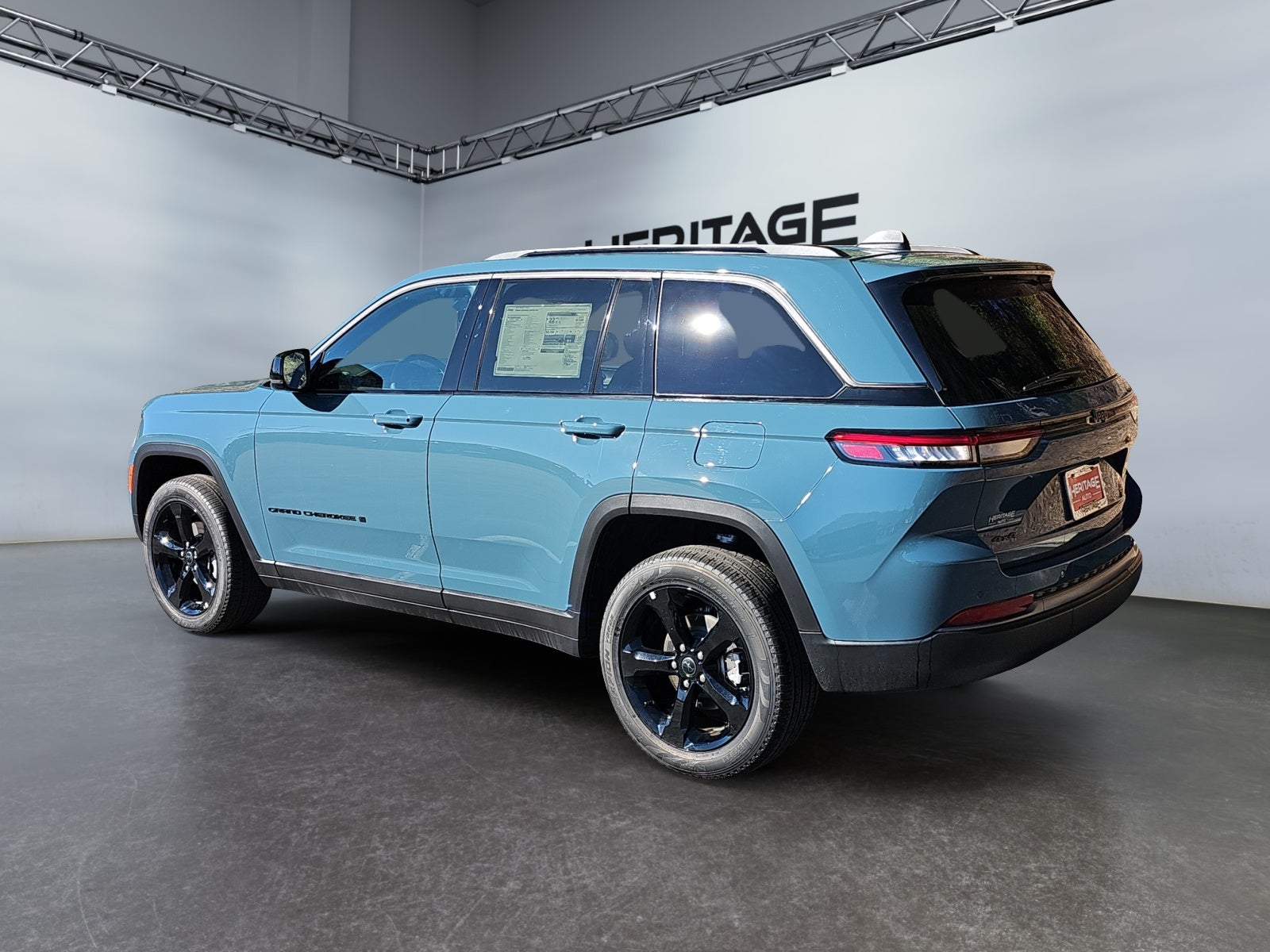 2027 Jeep Grand Cherokee GRAND CHEROKEE LIMITED 4X4