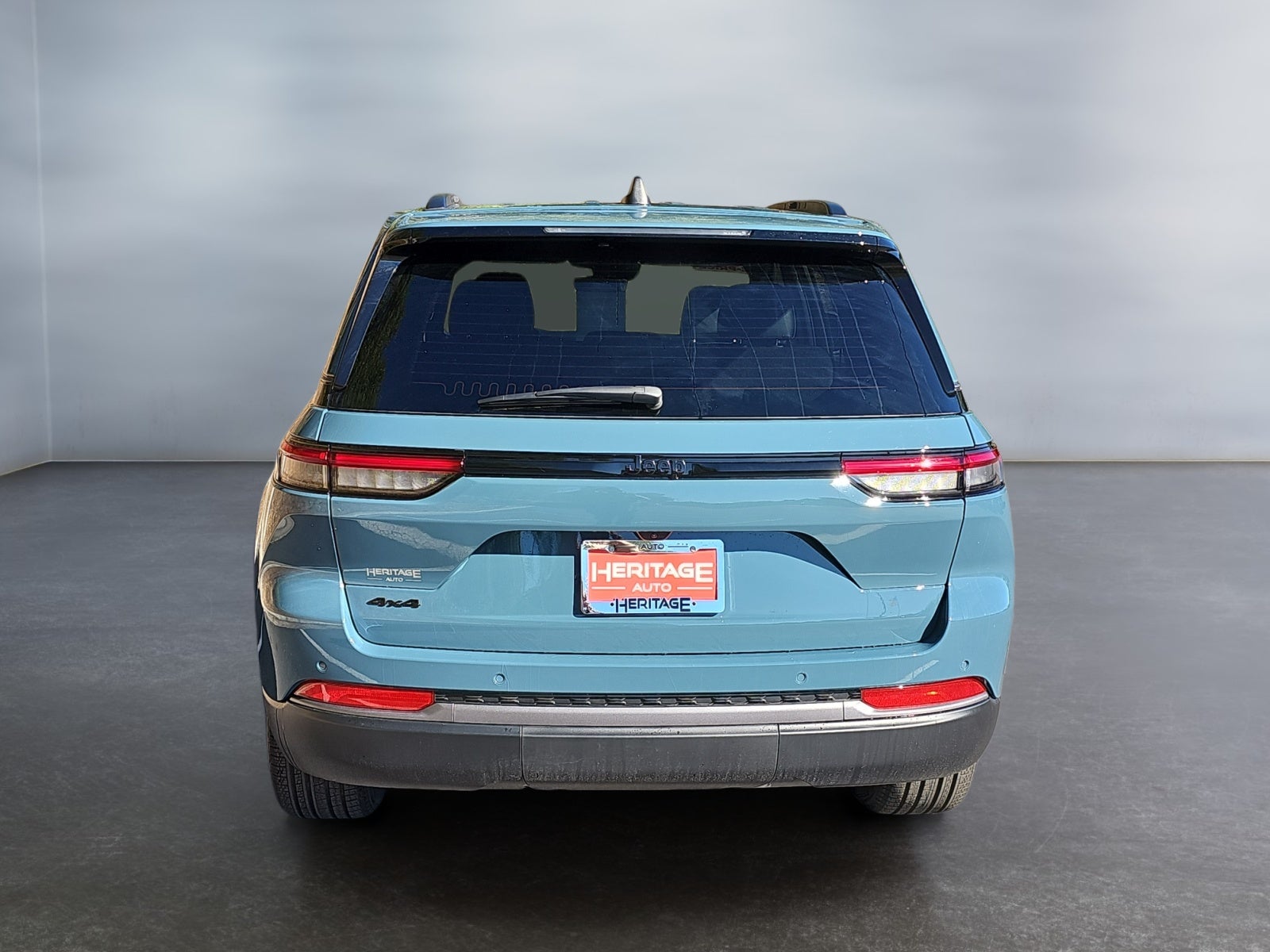 2027 Jeep Grand Cherokee GRAND CHEROKEE LIMITED 4X4