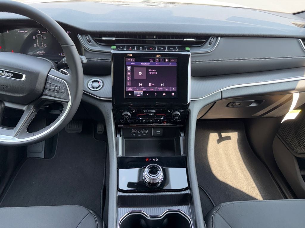 2026 Jeep Grand Cherokee GRAND CHEROKEE L LAREDO X 4X4