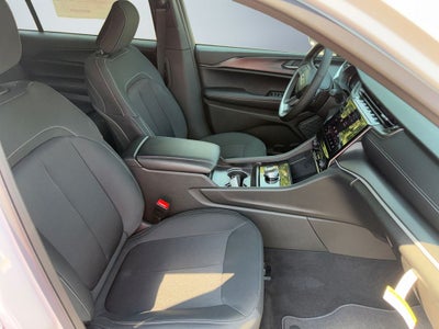 2026 Jeep Grand Cherokee GRAND CHEROKEE L LAREDO X 4X4