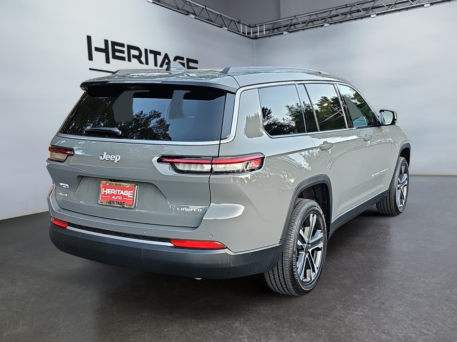 2027 Jeep Grand Cherokee GRAND CHEROKEE L LIMITED 4X4