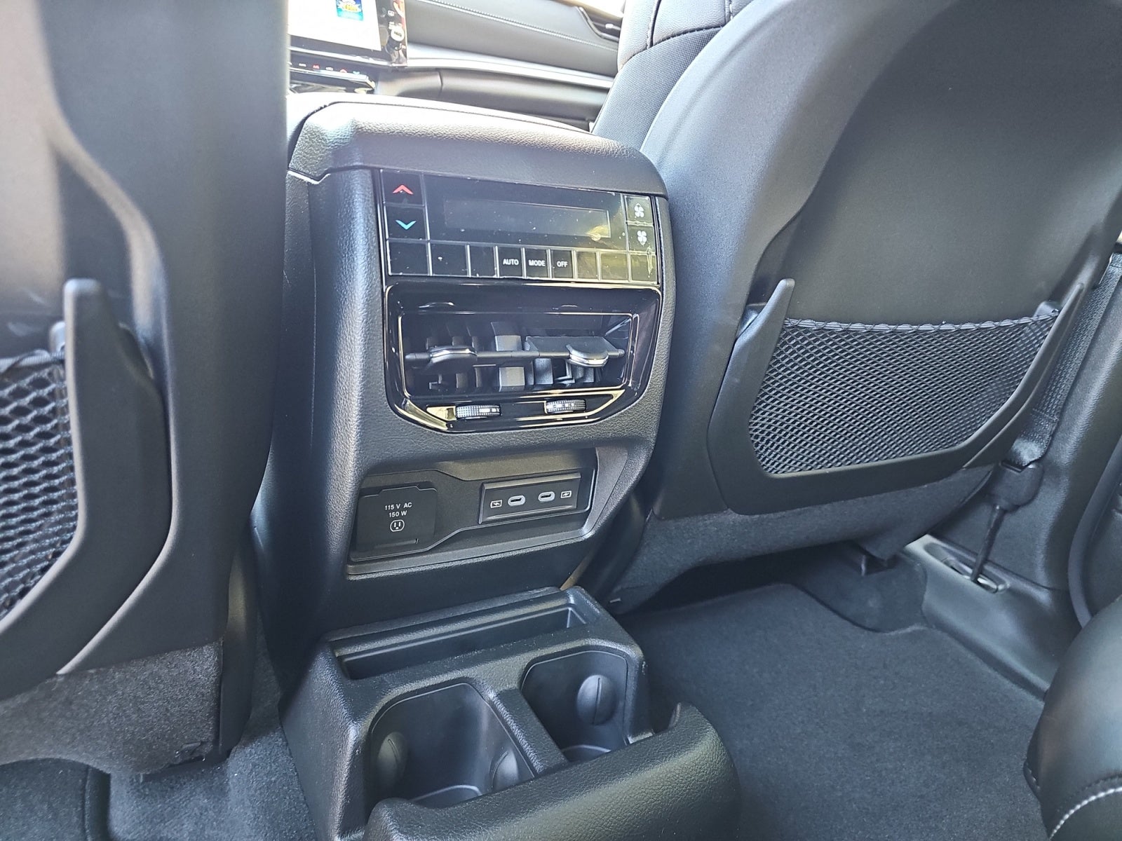 2027 Jeep Grand Cherokee GRAND CHEROKEE L LIMITED 4X4