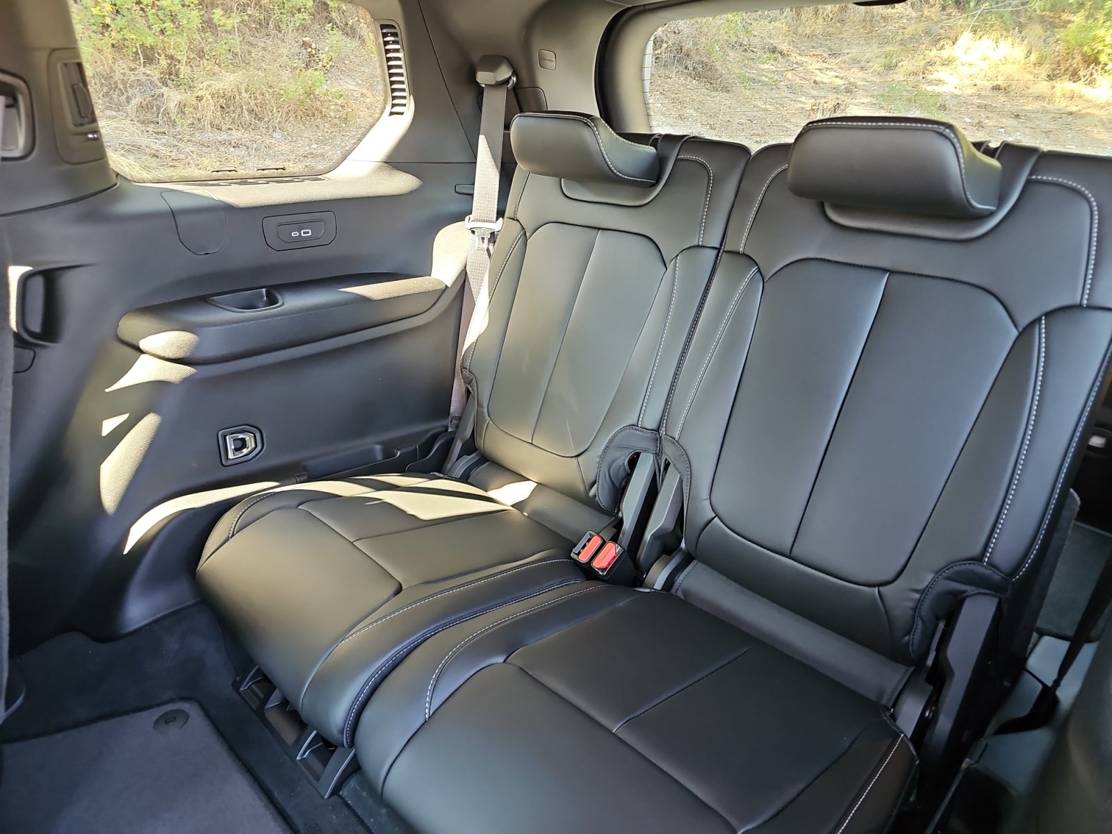 2027 Jeep Grand Cherokee GRAND CHEROKEE L LIMITED 4X4