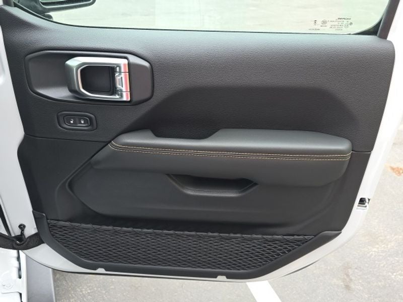 2025 Jeep Wrangler WRANGLER 4-DOOR RUBICON 392