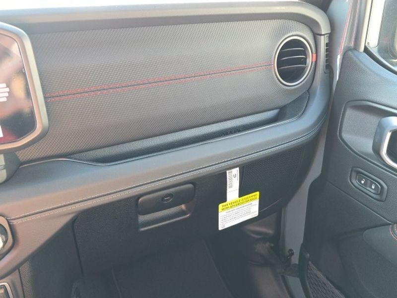 2025 Jeep Gladiator GLADIATOR RUBICON X 4X4