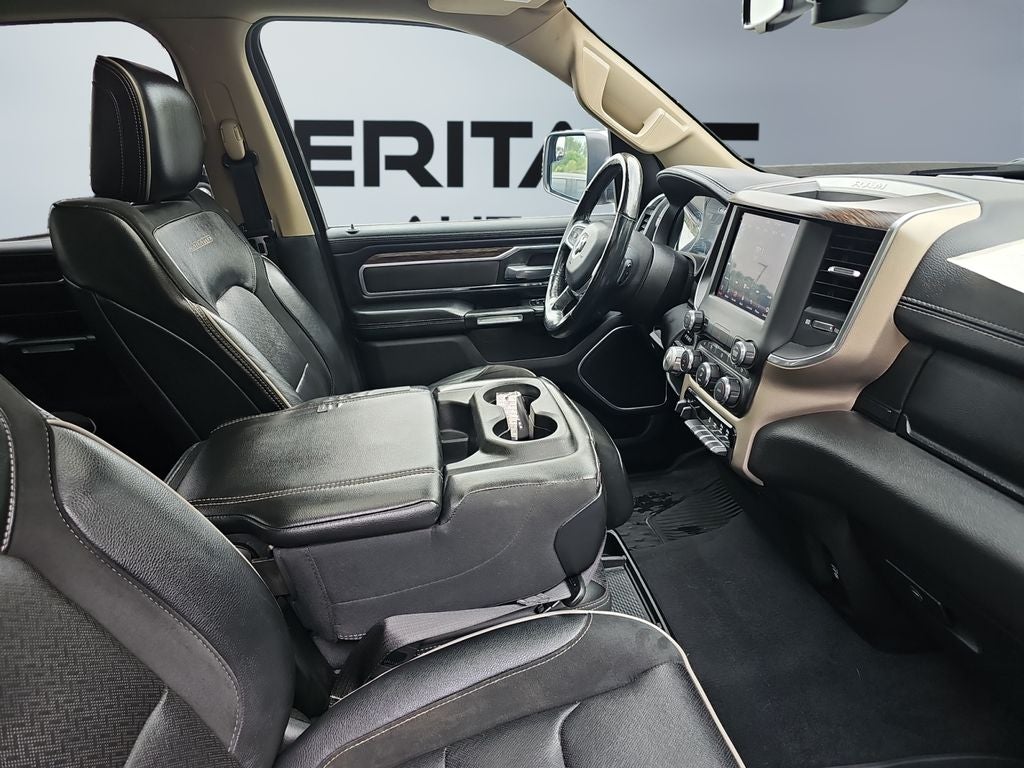 2019 RAM 1500 Laramie Crew Cab 4x4 5'7' Box