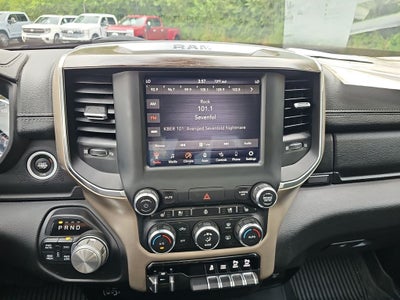 2019 RAM 1500 Laramie Crew Cab 4x4 5'7' Box