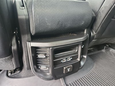2019 RAM 1500 Laramie Crew Cab 4x4 5'7' Box