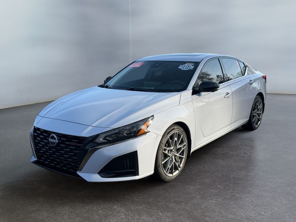 2023 Nissan Altima SR VC-Turbo FWD