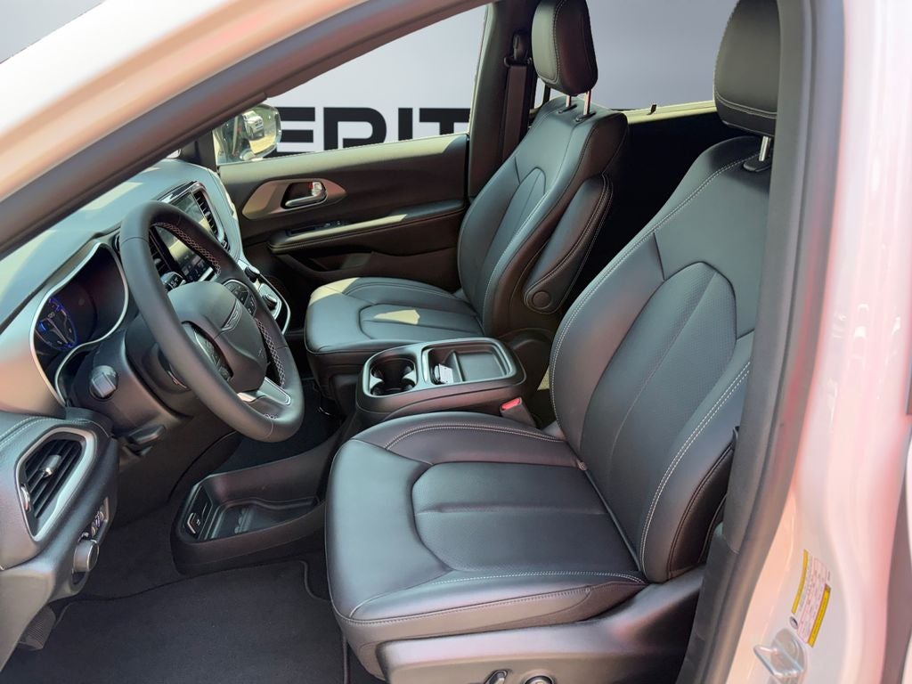 2027 Chrysler Pacifica PACIFICA SELECT