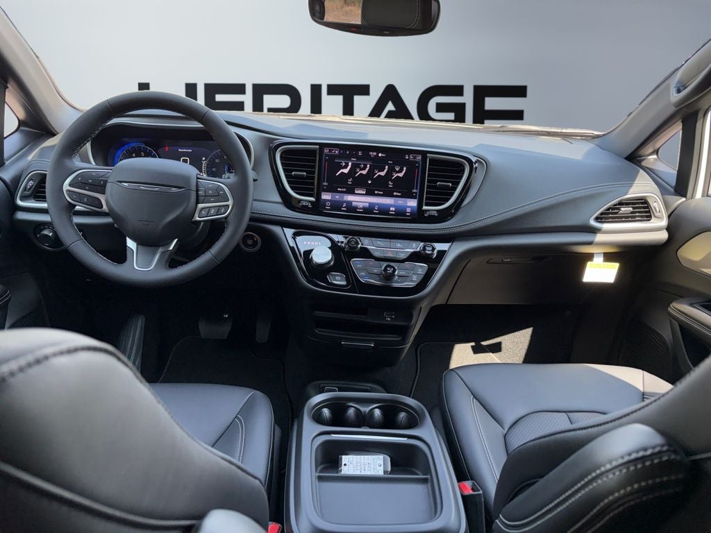 2027 Chrysler Pacifica PACIFICA SELECT