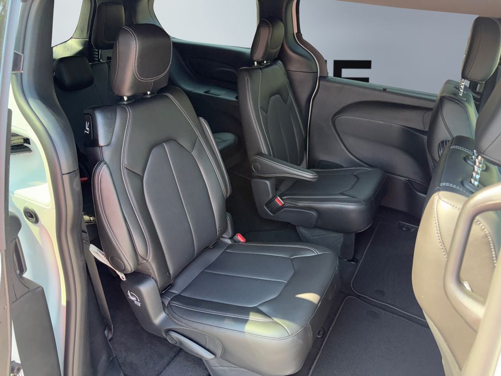 2027 Chrysler Pacifica PACIFICA SELECT