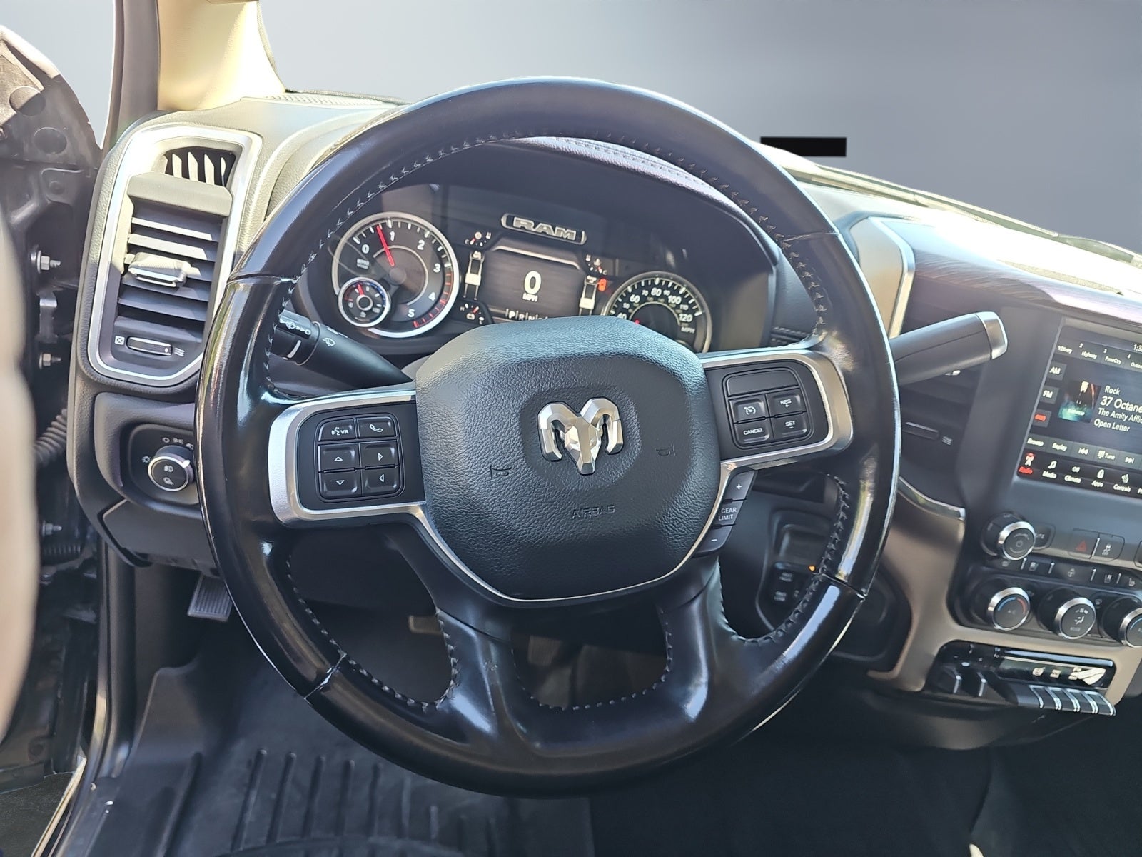 2021 RAM 3500 Laramie Crew Cab 4x4 8' Box
