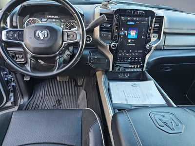 2024 RAM 3500 Laramie Crew Cab 4x4 8' Box