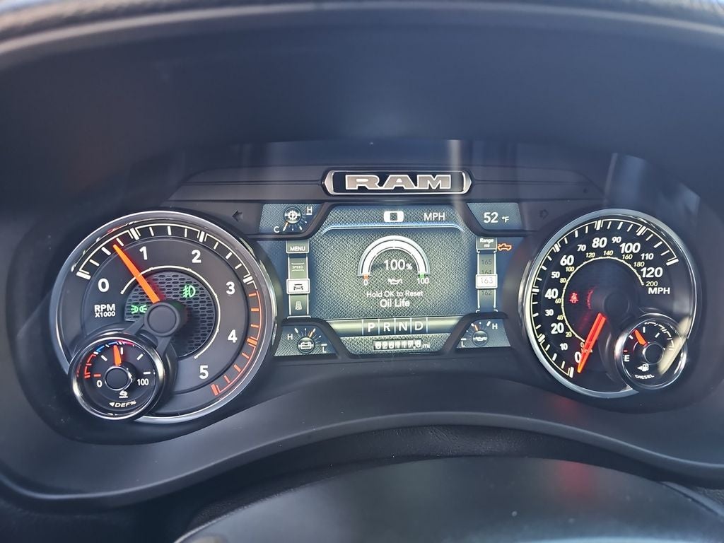 2024 RAM 3500 Laramie Crew Cab 4x4 8' Box